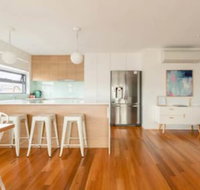 Kangaroo Bay Apartments
