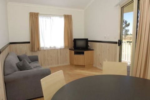 Longreach Tourist Park Caravan Park - Goulburn Accommodation 4