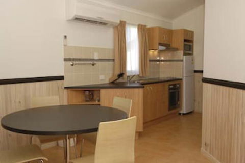 Longreach Tourist Park Caravan Park - Goulburn Accommodation 6