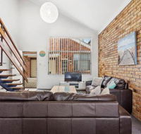 The Pines 5 - Goulburn Accommodation