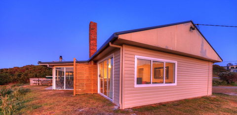 Arthur River Spa Cottage - Goulburn Accommodation 6