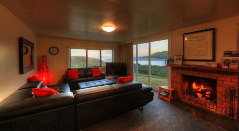 Arthur River Spa Cottage - Goulburn Accommodation 3
