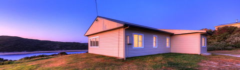 Arthur River Spa Cottage - Goulburn Accommodation 0
