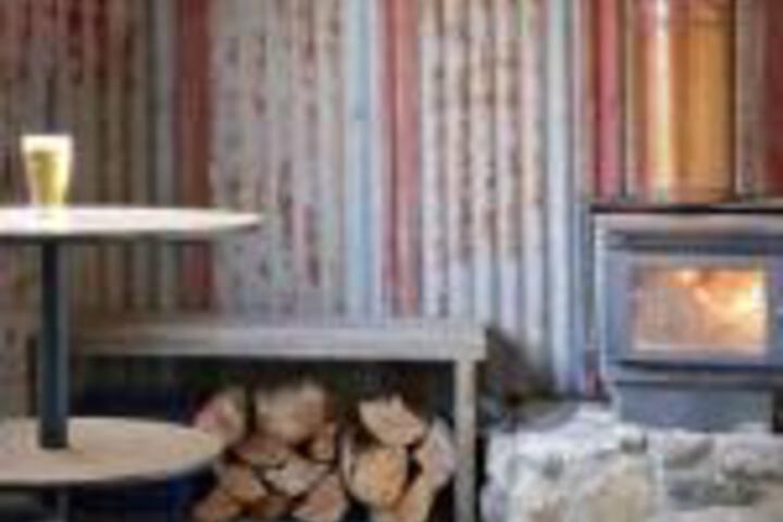 Ando NSW Goulburn Accommodation