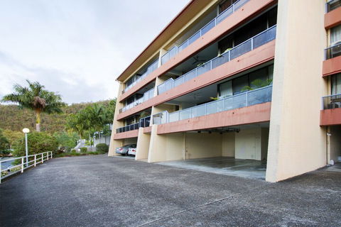 Aqua Marine Boutique Apartment - Goulburn Accommodation 5