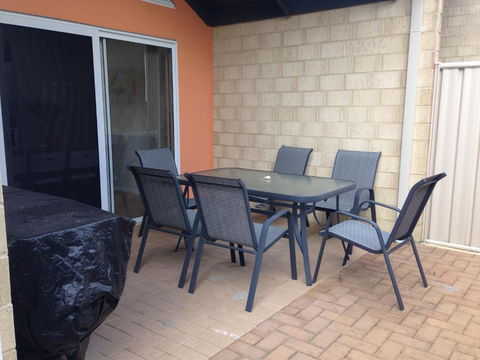 Dillon 7 - Goulburn Accommodation 4