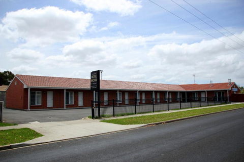 Allansford Hotel Motel - Goulburn Accommodation 2