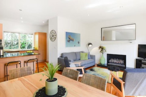 BOUTIQUE STAYS - Brighton Abode - Goulburn Accommodation 0