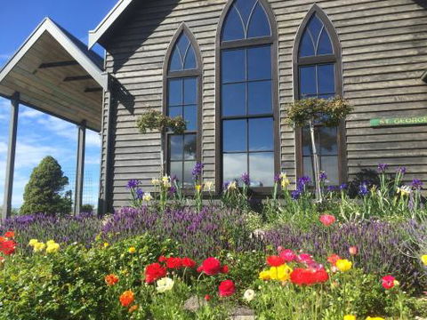 The Church House - Goulburn Accommodation 6