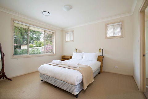 Refresham - Goulburn Accommodation 2