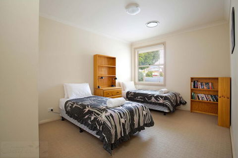 Refresham - Goulburn Accommodation 6