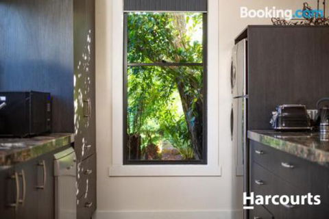 The WeareHouse In Deloraine - Goulburn Accommodation 7