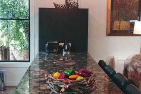 The WeareHouse In Deloraine - Goulburn Accommodation 2