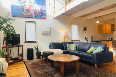 Zephyr Studio - Goulburn Accommodation 3