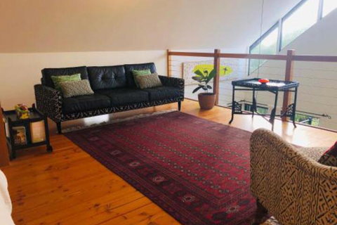 Zephyr Studio - Goulburn Accommodation 4