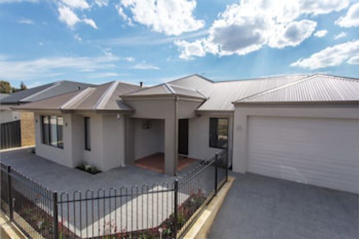 Beckenham WA Goulburn Accommodation