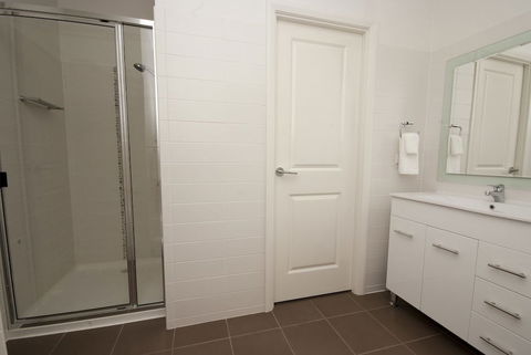 Woodville Beach Townhouse 5 - Goulburn Accommodation 2