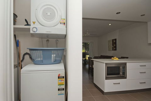 Woodville Beach Townhouse 5 - Goulburn Accommodation 6