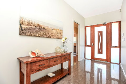 Lavina Luxury Beach House - Goulburn Accommodation 1