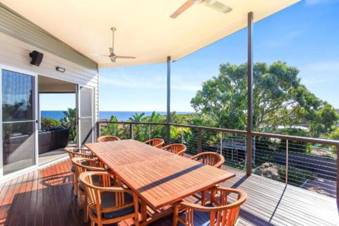 Lavina Luxury Beach House - Goulburn Accommodation 0