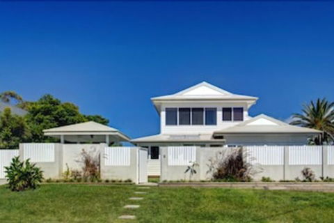 Away On Seaview Street - Goulburn Accommodation 1