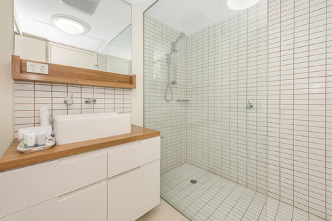 1 Bright Point Apartment 5101 - Goulburn Accommodation 4