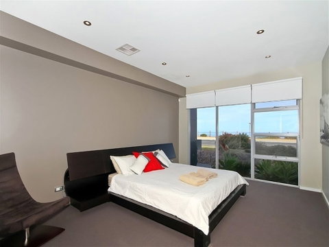 Ocean 180A - Goulburn Accommodation 6
