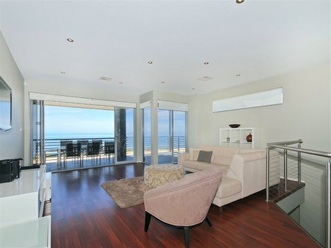 Ocean 180A - Goulburn Accommodation 2