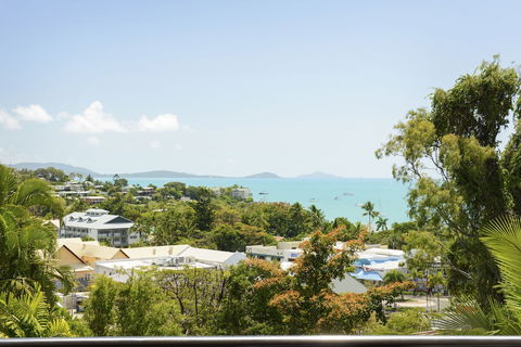 Airlie Harbour 3 Bedroom Apartment - Goulburn Accommodation 3