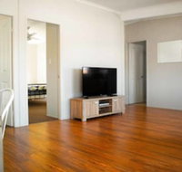 High View Cottage - Goulburn Accommodation