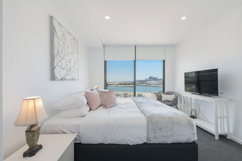 Astra Apartments Newcastle West - Goulburn Accommodation 2