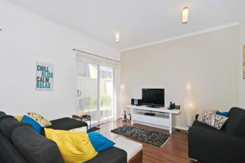 The Residence - Goulburn Accommodation 4