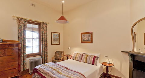 Adelaide Heritage Cottages & Apartments - Goulburn Accommodation 6