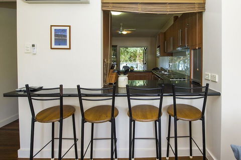 Twin Cottages - Goulburn Accommodation 3