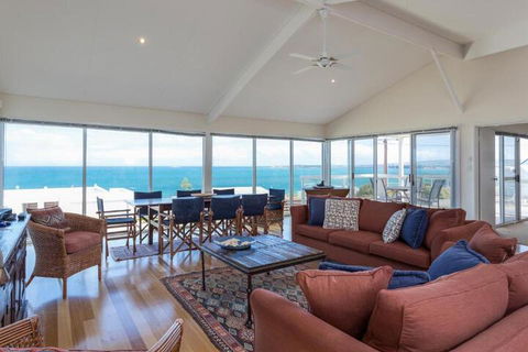 Seagull House Ocean Viewed House - Goulburn Accommodation 0