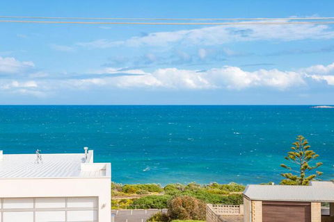Seagull House Ocean Viewed House - Goulburn Accommodation 4