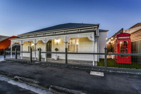 Aloha Luxury Central Apartments - Goulburn Accommodation 0