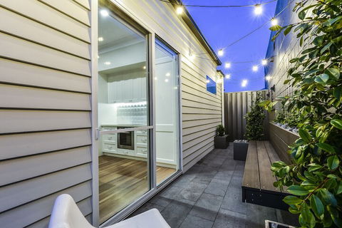 Aloha Luxury Central Apartments - Goulburn Accommodation 5