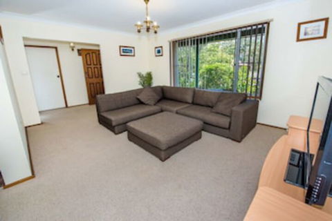 Government Rd 63 - Shoal Bay - Goulburn Accommodation 0