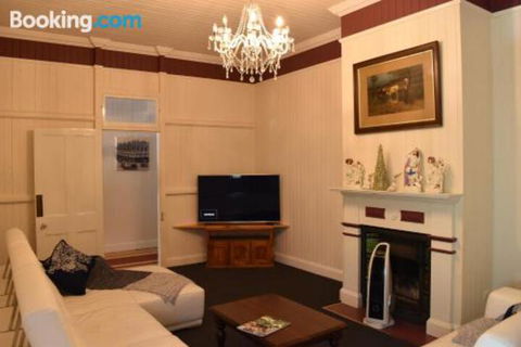 YesterYear On West - Goulburn Accommodation 3