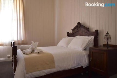 YesterYear On West - Goulburn Accommodation 5