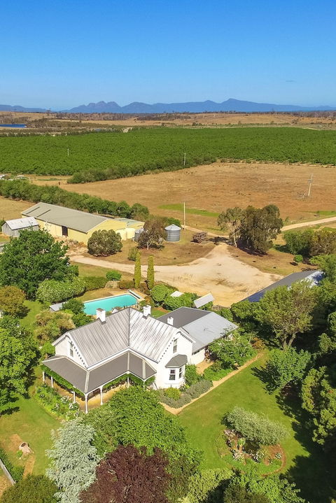 Belmont Homestead - Goulburn Accommodation 0