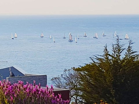 Sapphire Shores Luxury Retreat - Goulburn Accommodation 5