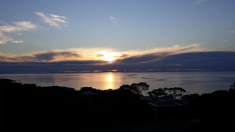 Sapphire Shores Luxury Retreat - Goulburn Accommodation 6