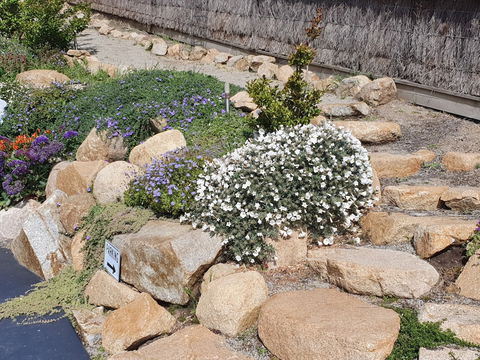 Sapphire Shores Luxury Retreat - Goulburn Accommodation 4