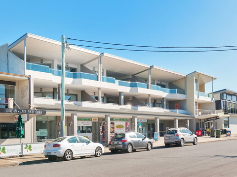 Footprints At Fingal Bay - Goulburn Accommodation 5