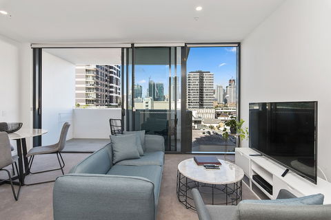 Arise Ivy And Eve - Goulburn Accommodation 6