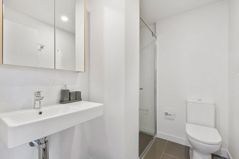 Arise Ivy And Eve - Goulburn Accommodation 5