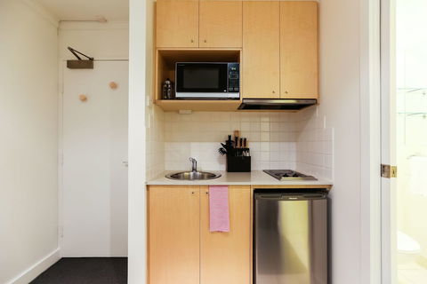 WILLOW, Carlton Studio Apartment - Goulburn Accommodation 3