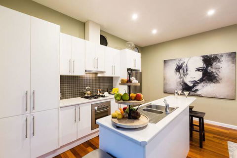 ELISE, 2BDR Windsor House - Goulburn Accommodation 2